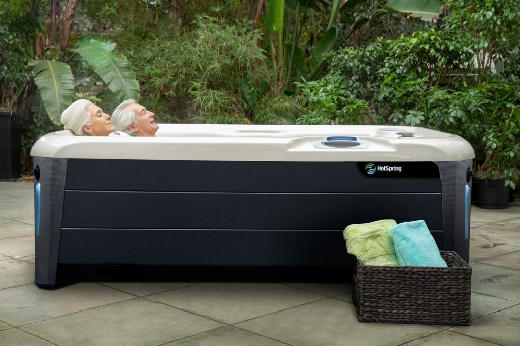 hotspring jetsetter lifestyle couple